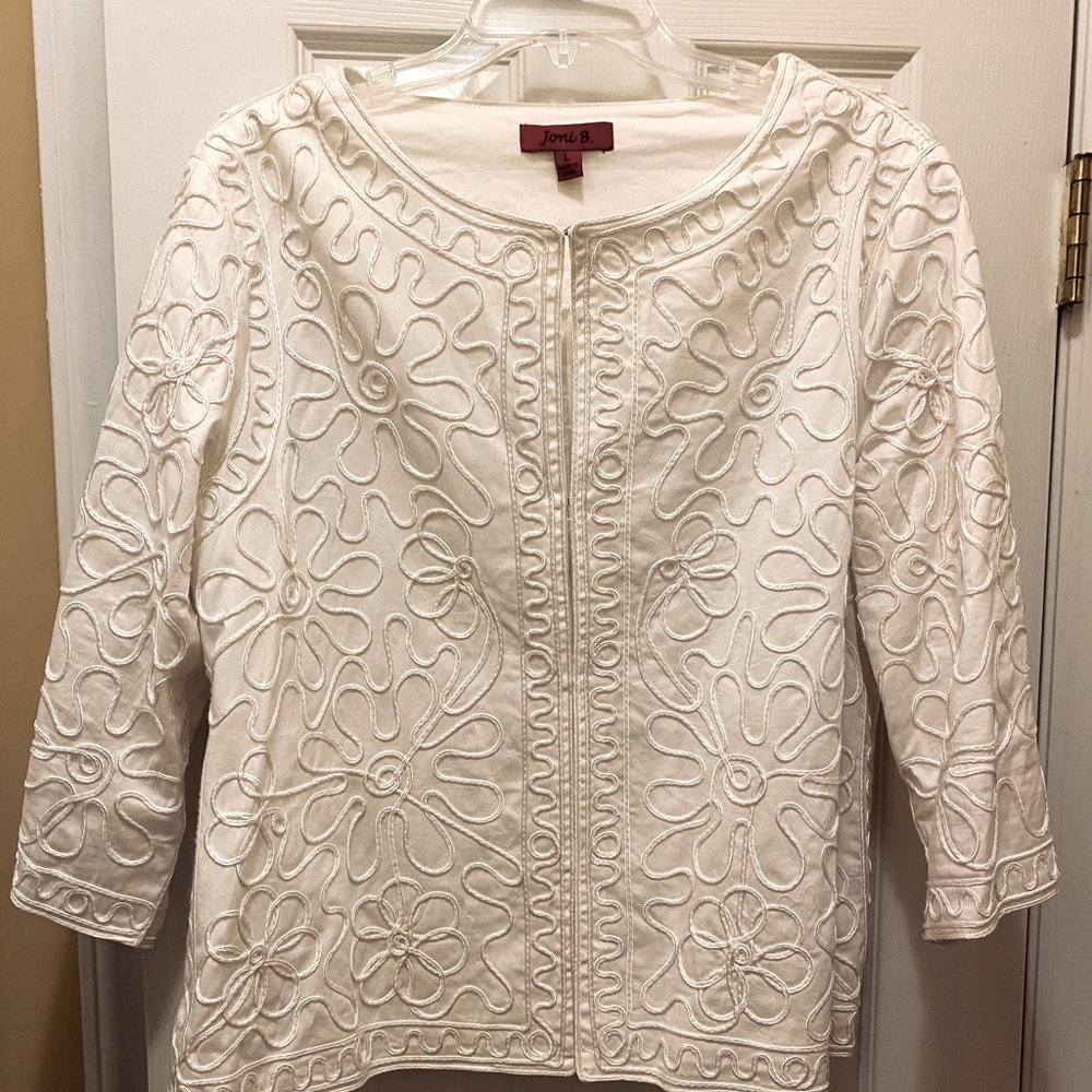 White jacket, beautiful white cord appliqué size L